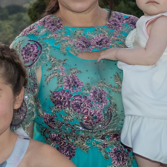 Turquoise formal prom dress - Picture 7 of 8